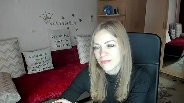 SilviaEyes online show from 09.17.25