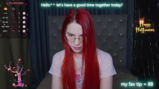 EmilyKents online show from 10.18.25