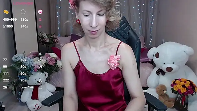 AdrianaSea online show from 09.16.25