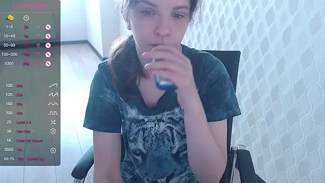 LisaHeart online show from 09.29.25