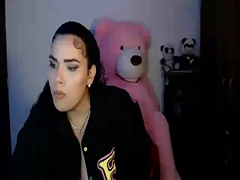 CarolinaRincon online show from 11.18.25