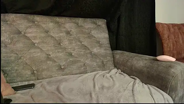 Snapshot of unu_nai chatting on 10.24.25 unu nai online show from 10.24.25