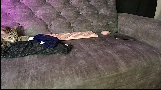 Snapshot of unu_nai chatting on 11.03.25 unu nai online show from 11.03.25