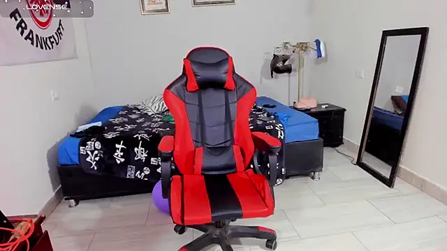 AlejoKhalifa  online show from 10.27.25