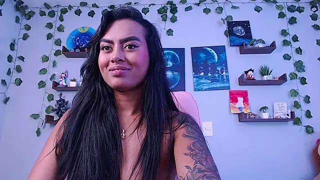 Snapshot of macey_elliot_ chatting on 01.06.25 macey elliot online show from 01.06.25
