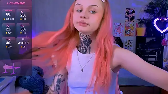 Britney Lynch online show from 09.27.25