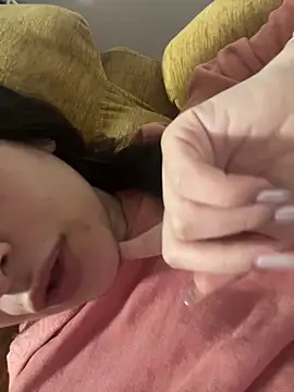 Snapshot of lylyacachonda chatting on 02.25.26 lylyacachonda online show from 02.25.26