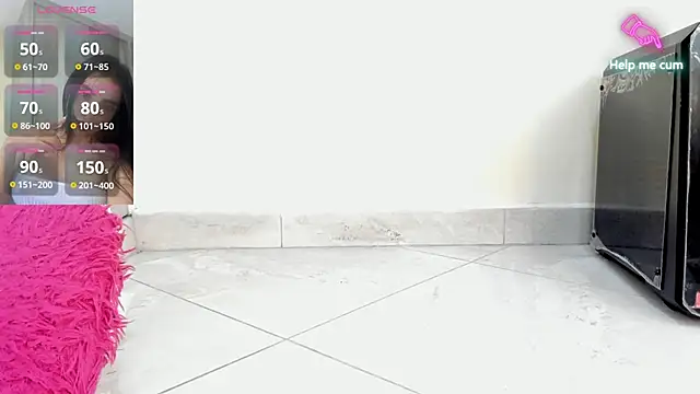 Snapshot of Swoni_leia chatting on 03.08.25 Swoni leia online show from 03.08.25