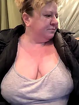 jusichka online show from 12.04.25