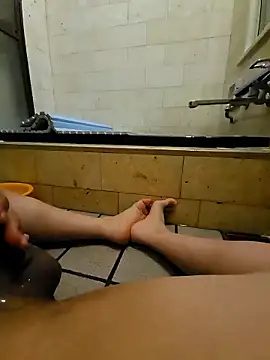 Snapshot of gudaguda1574 chatting on 10.06.25 gudaguda1574 online show from 10.06.25