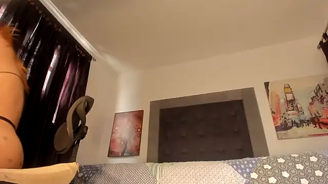 Snapshot of Misstresserotica chatting on 10.15.25 Misstresserotica online show from 10.15.25