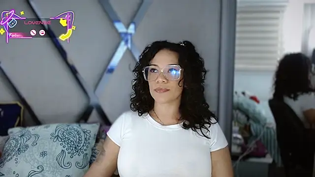 paula daniela1 online show from 11.25.25