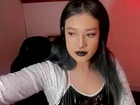 Snapshot of kat_apple chatting on 10.20.25 kat apple online show from 10.20.25