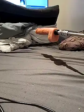 Snapshot of aprilexx chatting on 01.25.25 aprilexx online show from 01.25.25