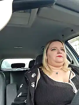 Curvy Lucy online show from 12.09.24