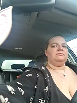 Curvy Lucy online show from 12.14.24