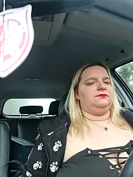 Curvy Lucy online show from 12.30.24