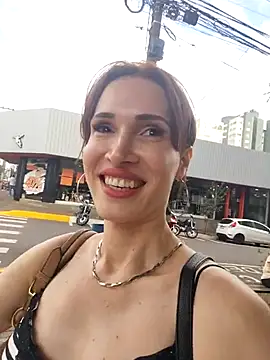 Irresistible24 online show from 11.26.25