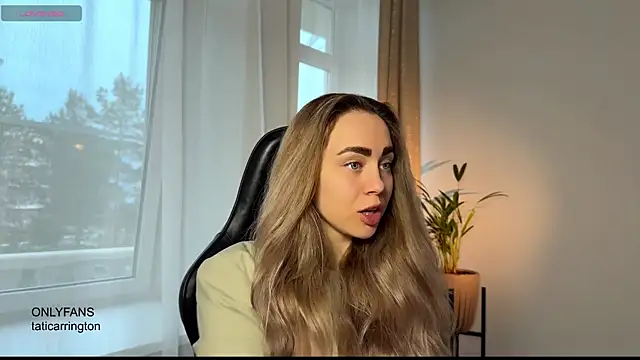 hotexclusive  online show from 10.20.25