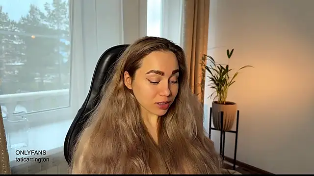 hotexclusive  online show from 10.29.25