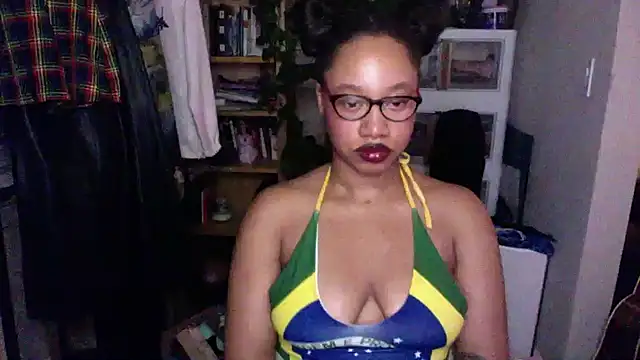 Snapshot of goddessdaisysky chatting on 09.23.25 goddessdaisysky online show from 09.23.25