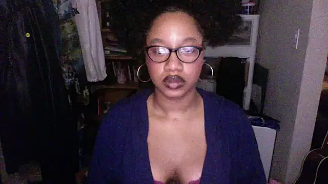 Snapshot of goddessdaisysky chatting on 09.28.25 goddessdaisysky online show from 09.28.25