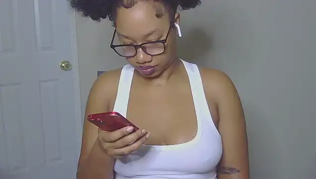 Snapshot of goddessdaisysky chatting on 10.20.25 goddessdaisysky online show from 10.20.25