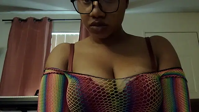 Snapshot of goddessdaisysky chatting on 11.06.25 goddessdaisysky online show from 11.06.25