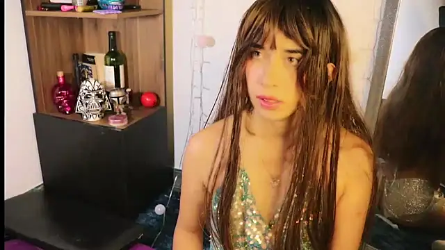 Snapshot of _lucy_white_ chatting on 12.30.24  lucy white  online show from 12.30.24