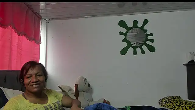 Snapshot of Laflaka22 chatting on 11.10.25 Laflaka22 online show from 11.10.25