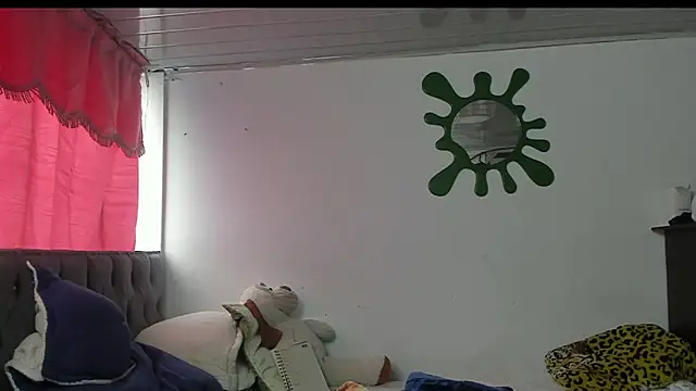 Snapshot of Laflaka22 chatting on 11.12.25 Laflaka22 online show from 11.12.25