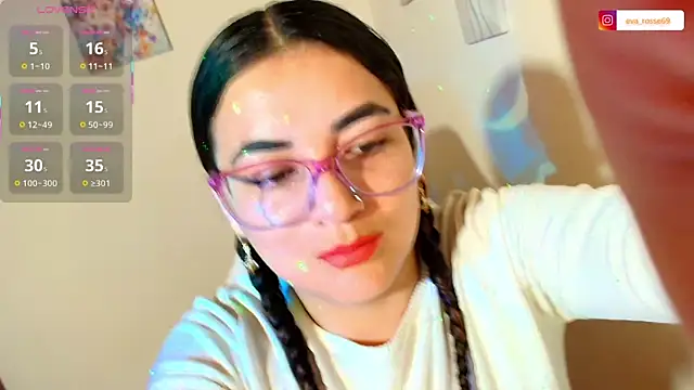 Snapshot of eva_rosse69 chatting on 11.07.25 eva rosse69 online show from 11.07.25