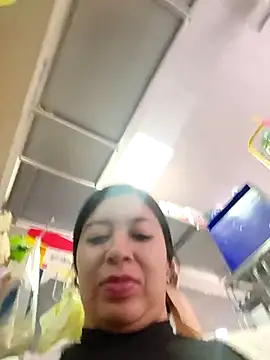 Ariana-pp03 online show from 10.22.25