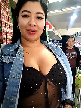 Ariana-pp03 online show from 10.24.25