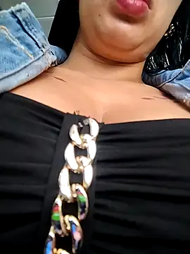 Ariana-pp03 online show from 10.27.25