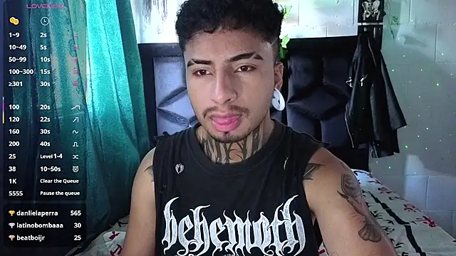 Snapshot of JuanCamiilo_66 chatting on 05.12.26 JuanCamiilo 66 online show from 05.12.26