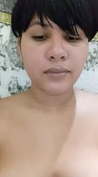 Snapshot of Yara0k chatting on 01.14.25 Yara0k online show from 01.14.25