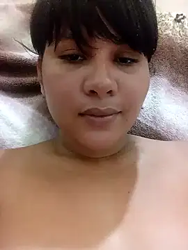 Snapshot of Yara0k chatting on 01.24.25 Yara0k online show from 01.24.25