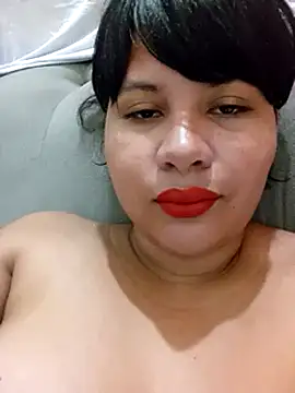 Snapshot of Yara0k chatting on 01.27.25 Yara0k online show from 01.27.25