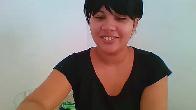 Snapshot of Yara0k chatting on 03.15.25 Yara0k online show from 03.15.25