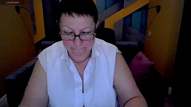 BarbaraTurners online show from 03.17.25