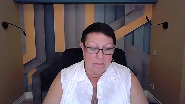 BarbaraTurners online show from 10.17.25