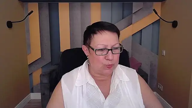 BarbaraTurners online show from 11.14.25