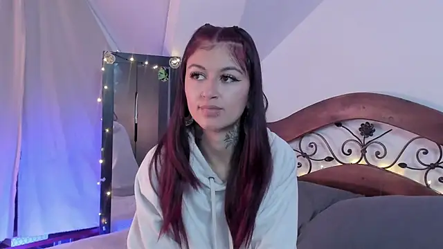 noemi foxxx online show from 09.19.25