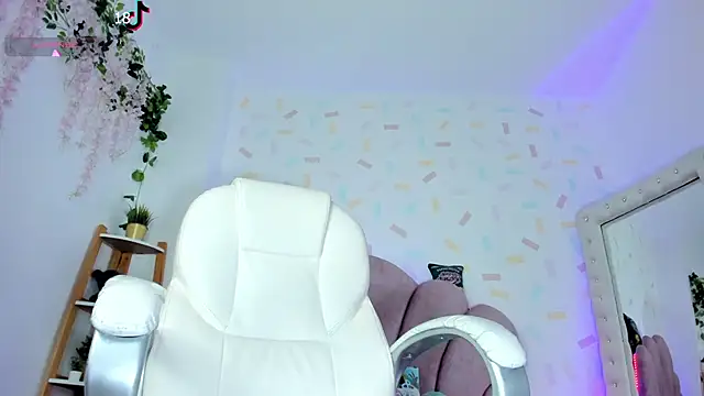 evelyn evans 1 online show from 02.20.25