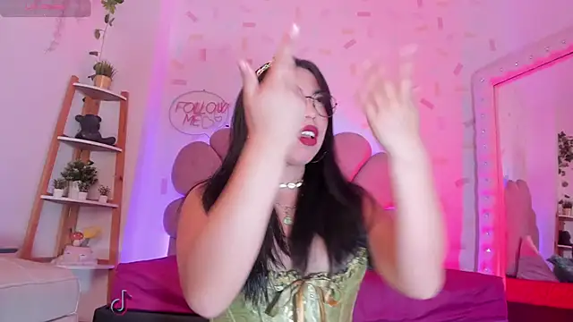 evelyn evans 1 online show from 11.09.25