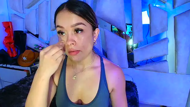 Snapshot of Natalyefoster chatting on 02.19.26 Natalyefoster online show from 02.19.26