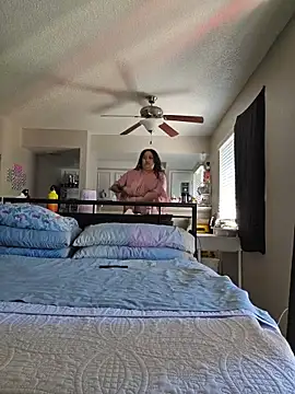 honeeyyy pot online show from 12.20.25