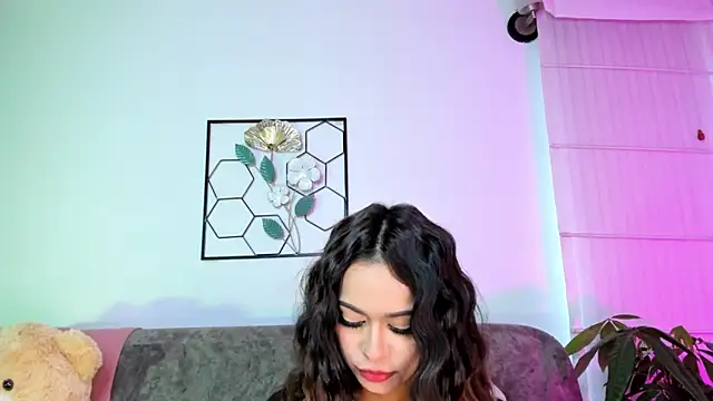 summer holiday online show from 03.08.25