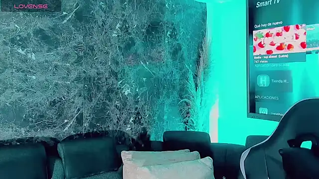 Emmaa Saenz  online show from 02.08.26